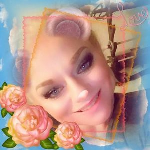 Meet your Posher, Jenni